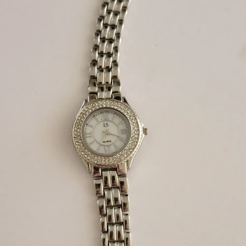 LS Womens Watch White Dial Silver Case Stainless Bracelet Quartz LS 15612